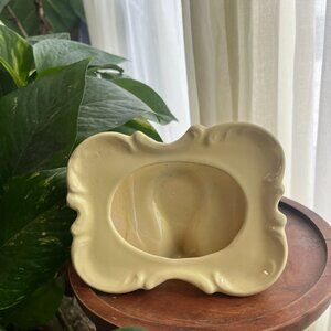 Vintage Cream Scalloped Ceramic Frame